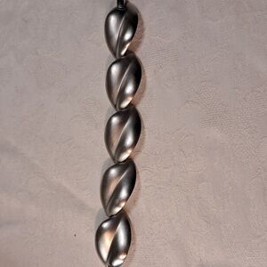 Trifari Kunio Matsumoto silver tone leaf bracelet 1980s